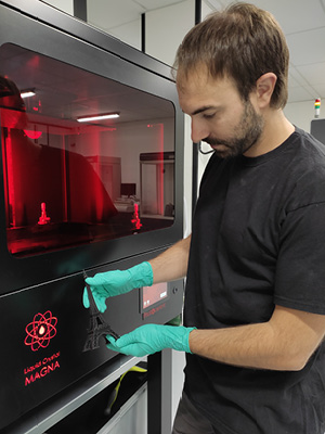 Stampa 3D LCD nei laboratori di ARRK Annecy Francia